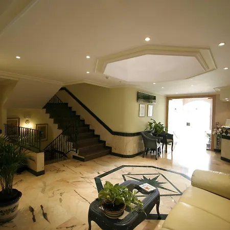 Boutique Sibarys - Adults Recommended