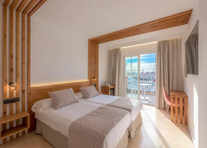 Boutique Sibarys - Adults Recommended