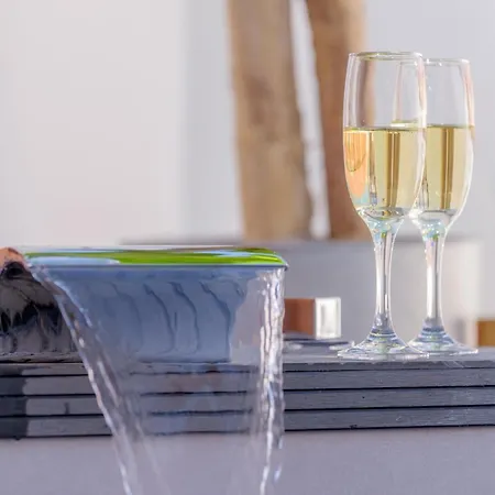 Boutique Sibarys - Adults Recommended